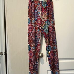 Colorful Geometric Patterned Leggings